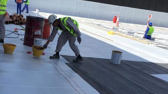 عزل مائي لسطح مدرسة ثانوية الهرير